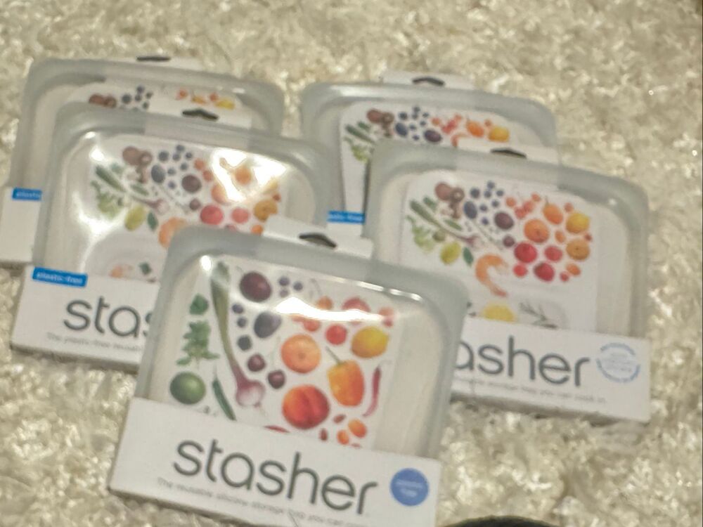 Nip 1/2 gallon The stasher bag lot/bundle of 5x reusable snack storage